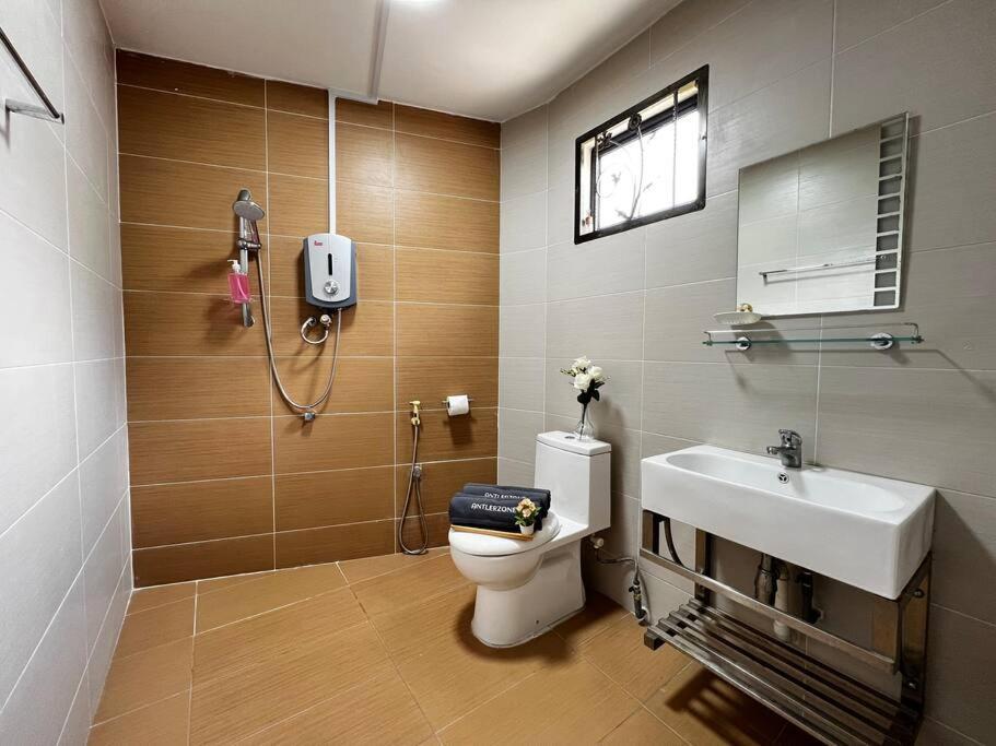 Kim Teng Park, By Antlerzone Holiday home Johor Bahru